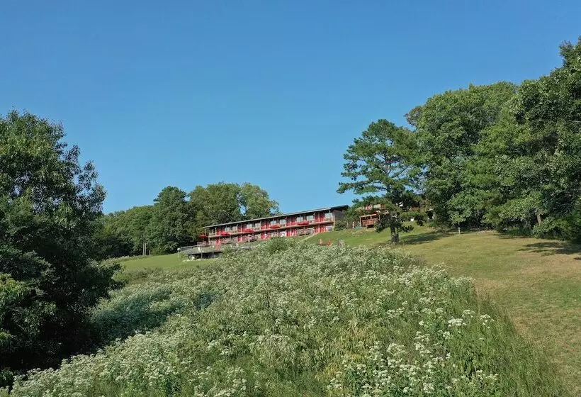 Pointe West Resort Motel