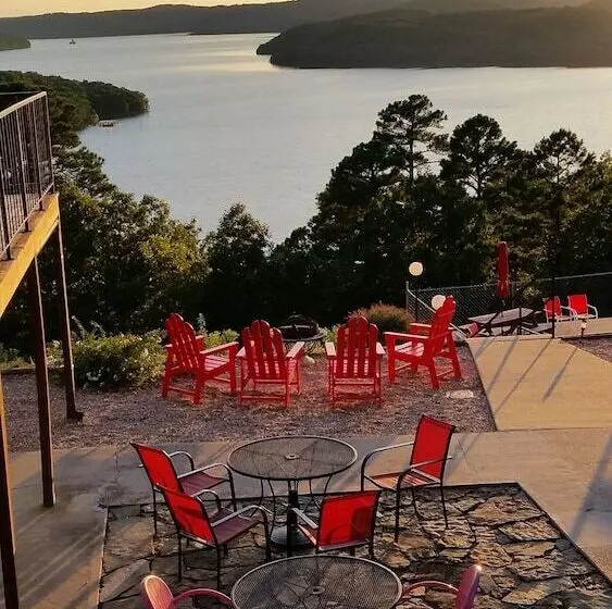 Pointe West Resort Motel