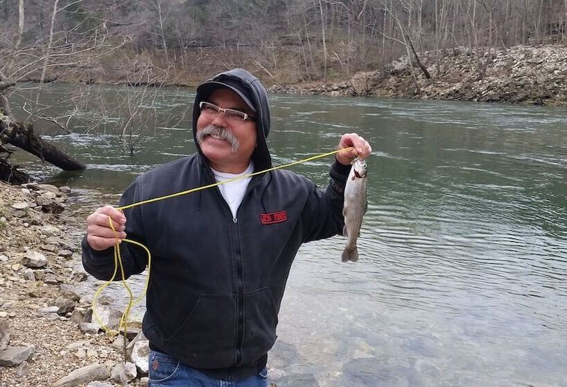 Pointe West Resort Motel