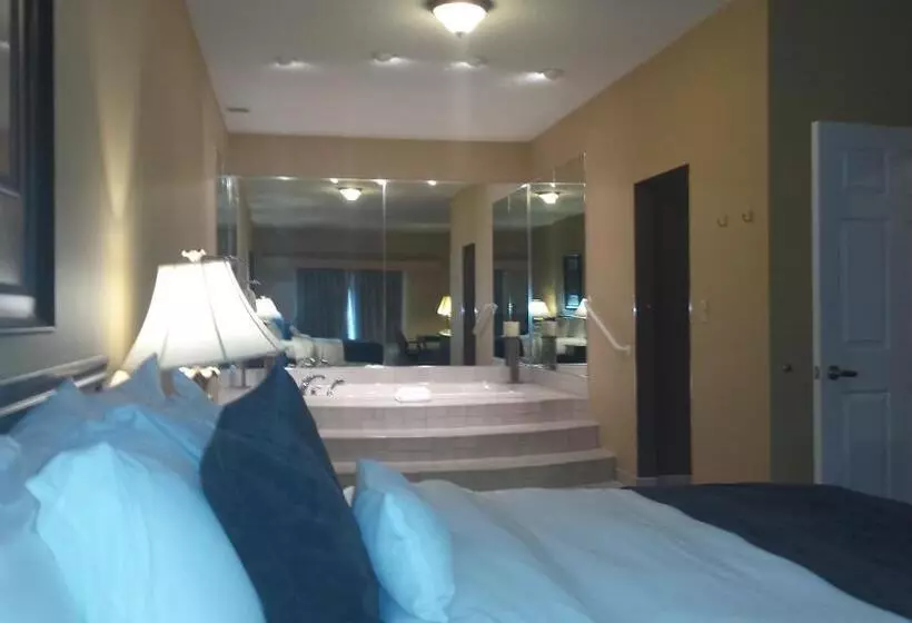 Town & Country Inn And Suites