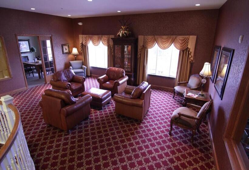 Town & Country Inn And Suites