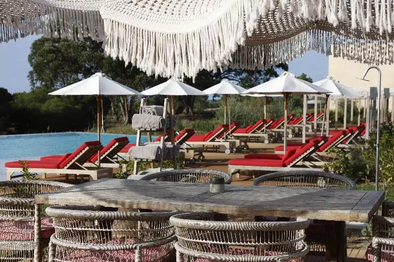 Lomakeskus Praia Do Canal Nature Retreat   Small Luxury Hotels Of The World