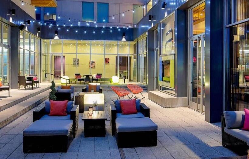 فندق Aloft Chesapeake