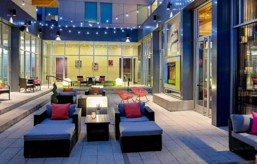 فندق Aloft Chesapeake