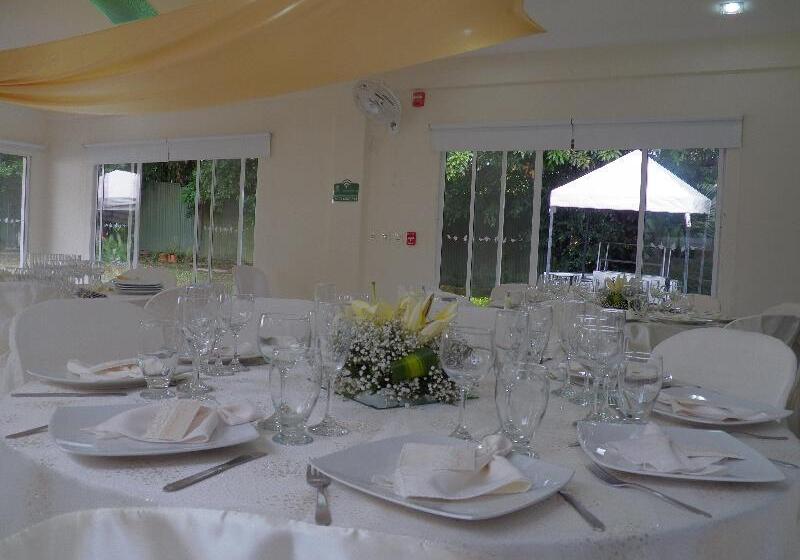 בית מלון כפרי Campestre Santa Monica Pance