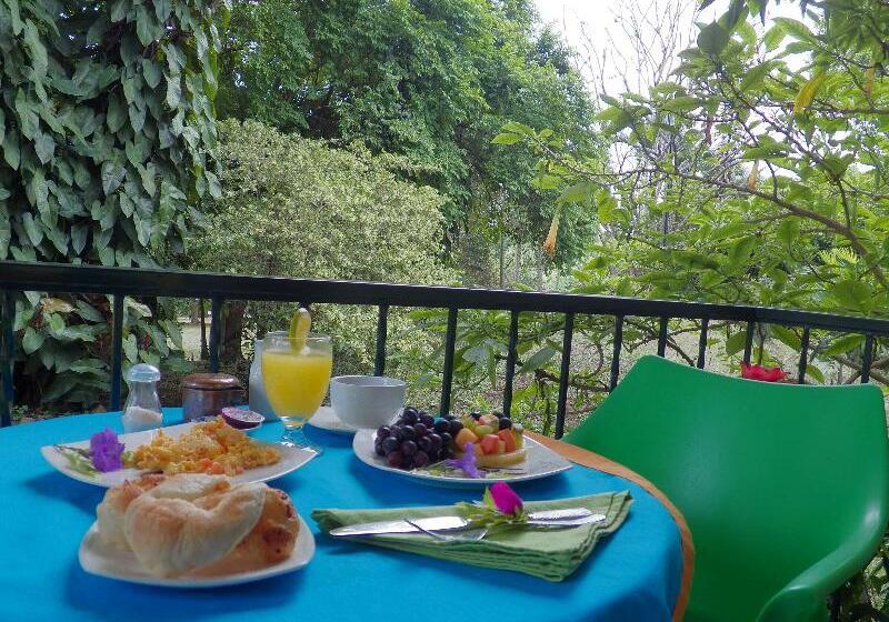 בית מלון כפרי Campestre Santa Monica Pance