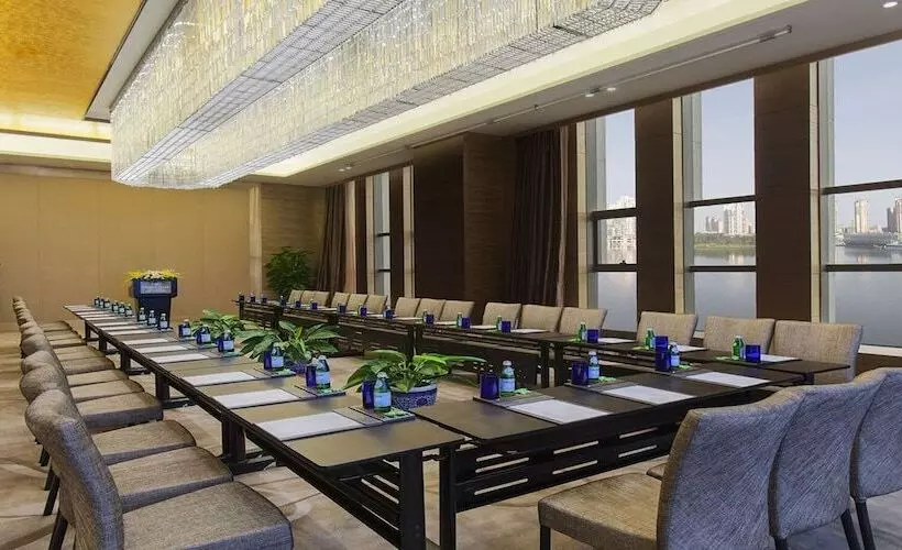 Hotelli Crowne Plaza Tianjin Meijiangnan, An Ihg