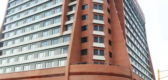 هتل Embassy Suites Valencia Downtown
