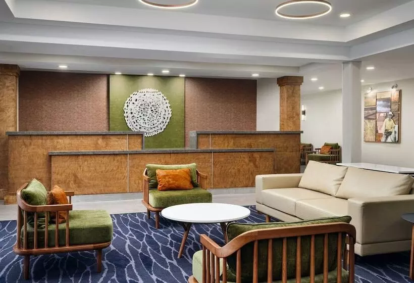 ホテル Fairfield Inn & Suites Auburn Opelika