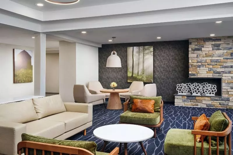 ホテル Fairfield Inn & Suites Auburn Opelika
