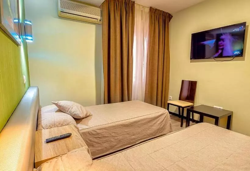 هتل Hostal Real Aranjuez