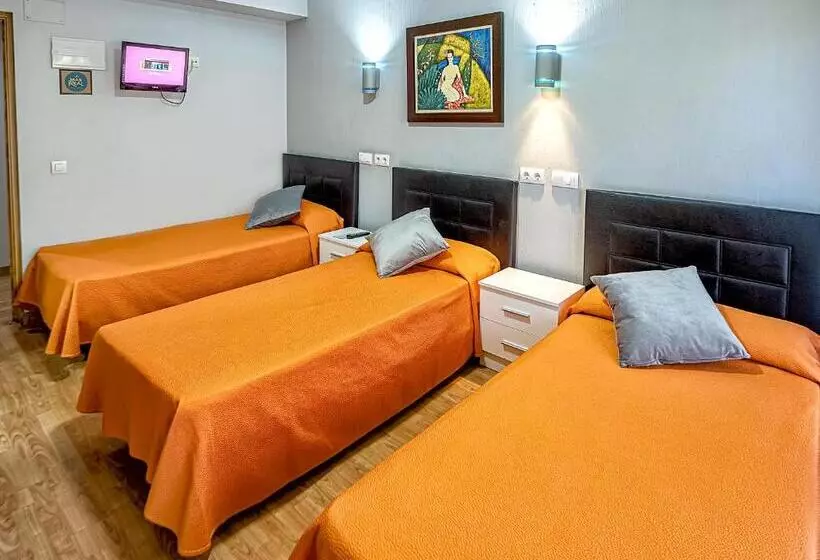 هتل Hostal Real Aranjuez