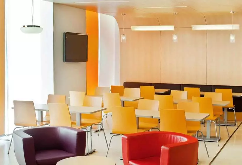 Отель Ibis Ningbo Qianhu