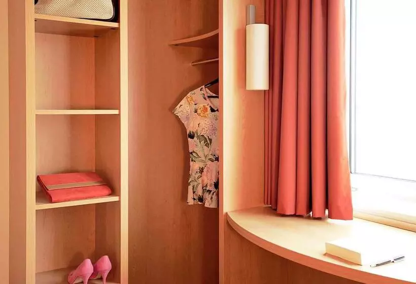 Отель Ibis Ningbo Qianhu