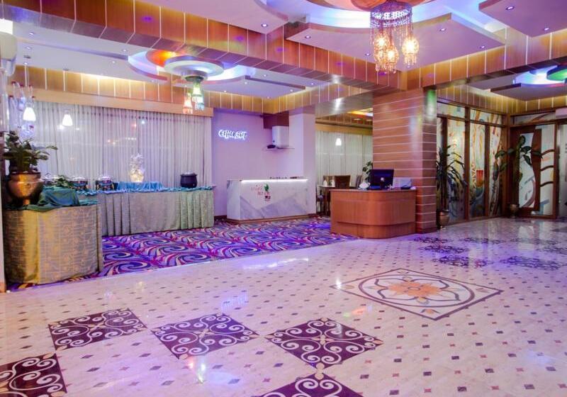 هتل Lake Castle   Parkview