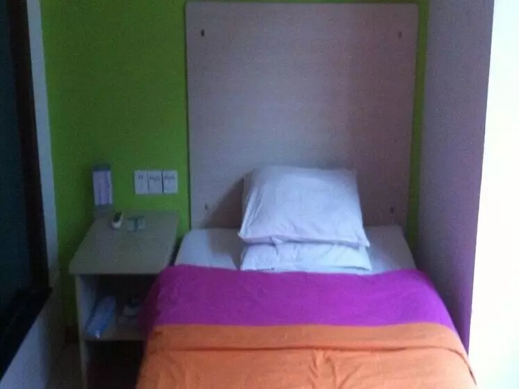 هتل Metropolo Hangzhou Huanglong Sports Center Wensan Road