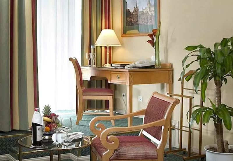 酒店 Moscow Marriott Grand