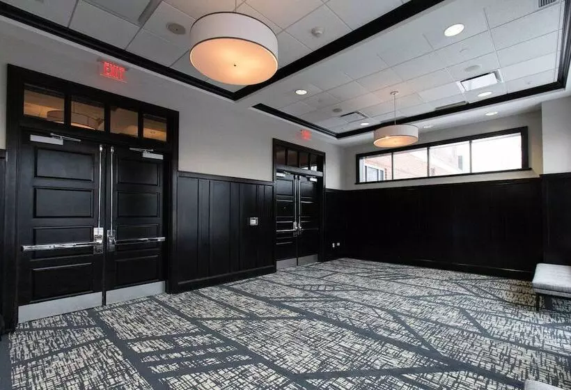 Отель Sheraton Chicago Northbrook