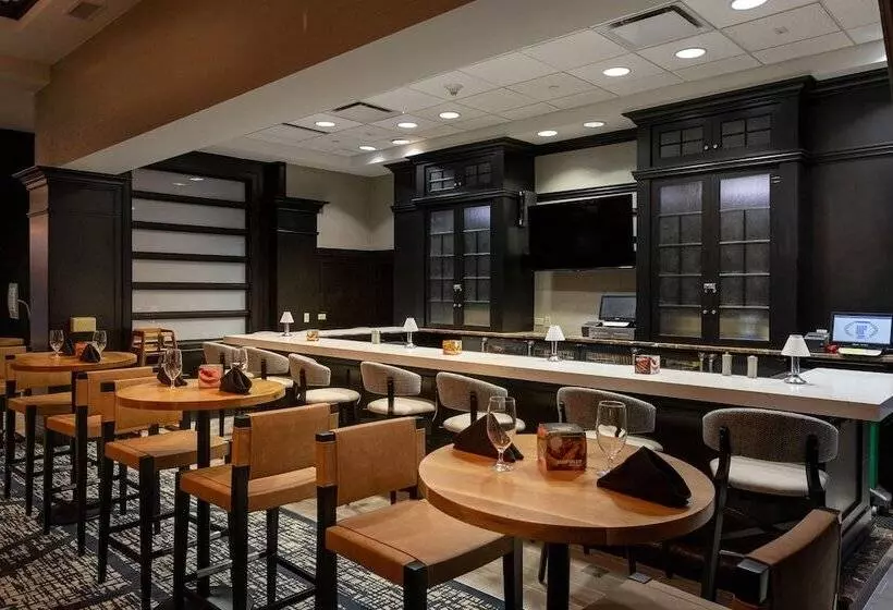 Отель Sheraton Chicago Northbrook