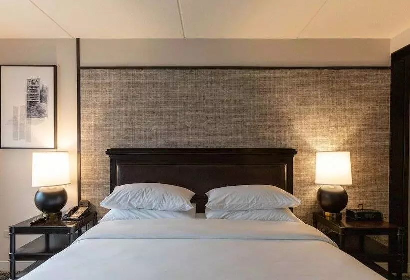 Отель Sheraton Chicago Northbrook