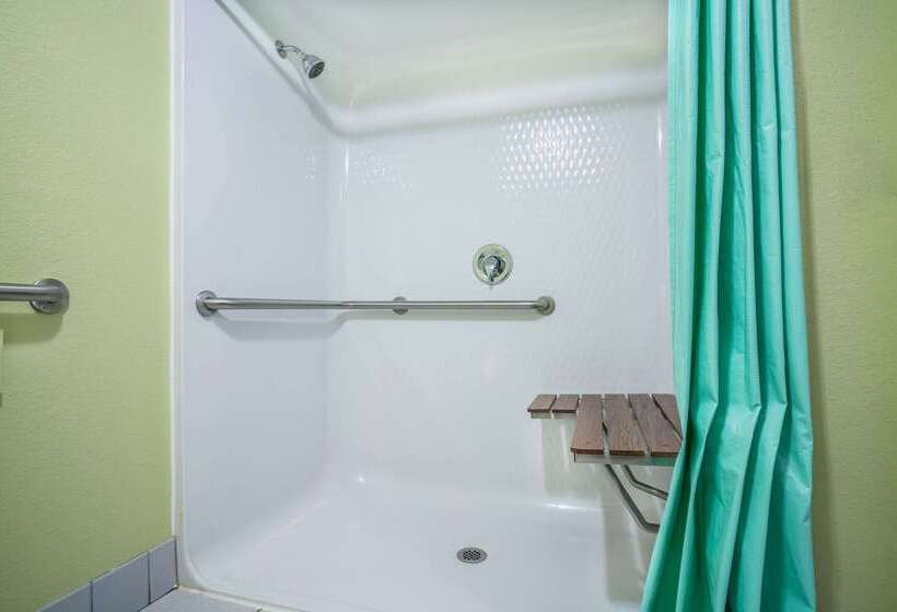 ホテル Super 8 By Wyndham Osseo Wi