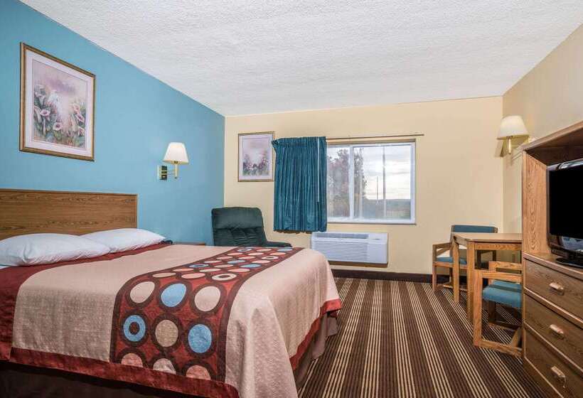 ホテル Super 8 By Wyndham Osseo Wi