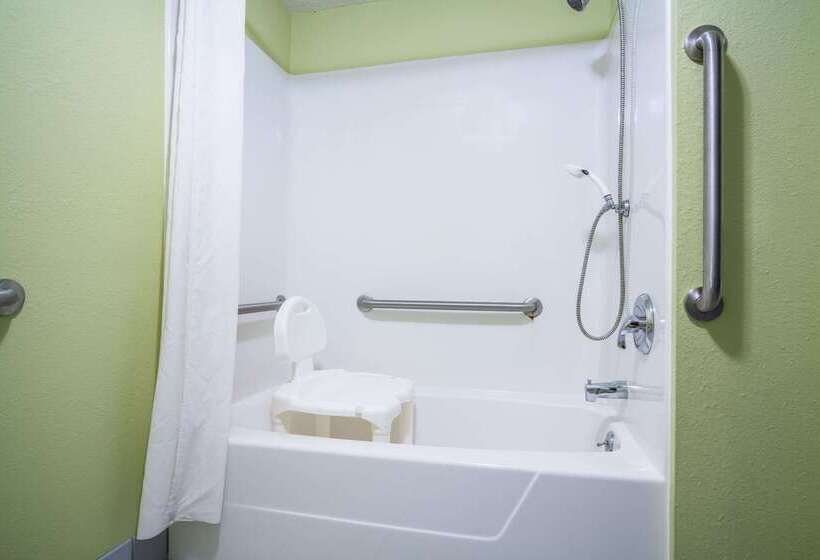 ホテル Super 8 By Wyndham Osseo Wi