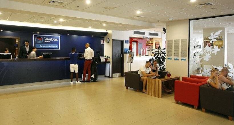 هتل Travelodge Barcelona Poblenou