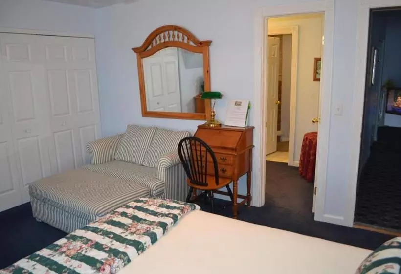 בית מלון כפרי Winter Park Chateau