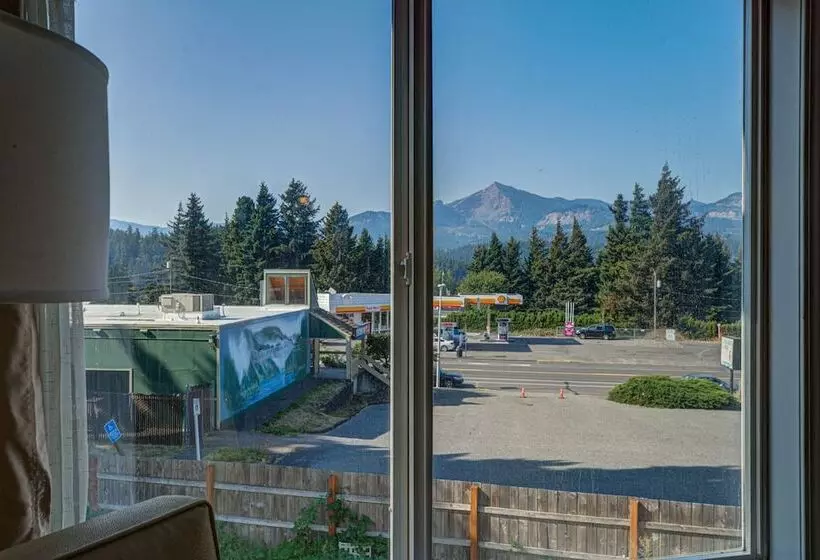 モーテル Columbia Gorge Inn