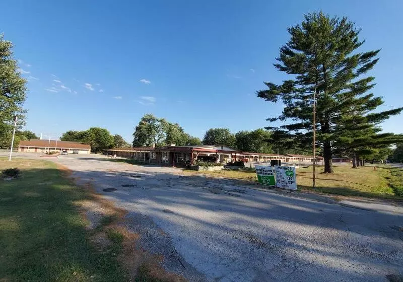 モーテル Rodeway Inn