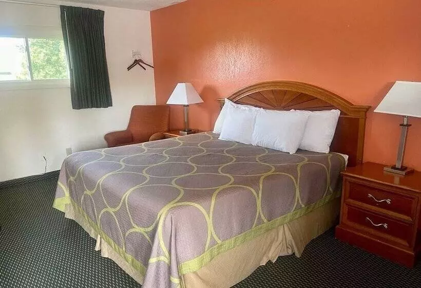 モーテル Rodeway Inn