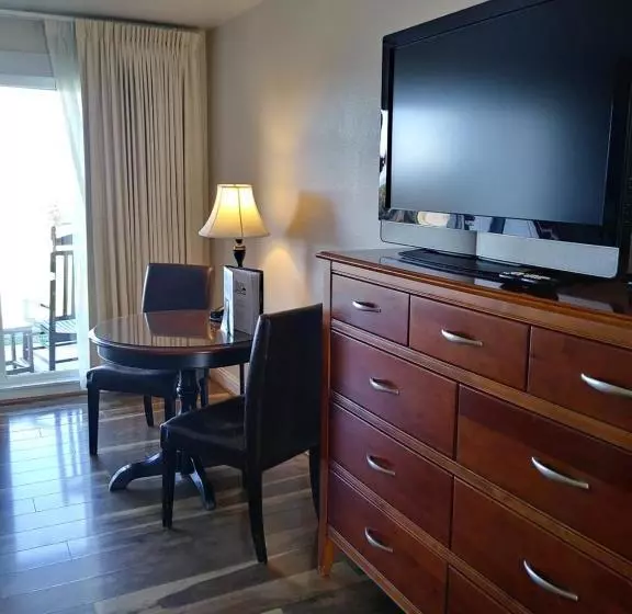 Lomakeskus Pacific Reef Hotel & Light Show