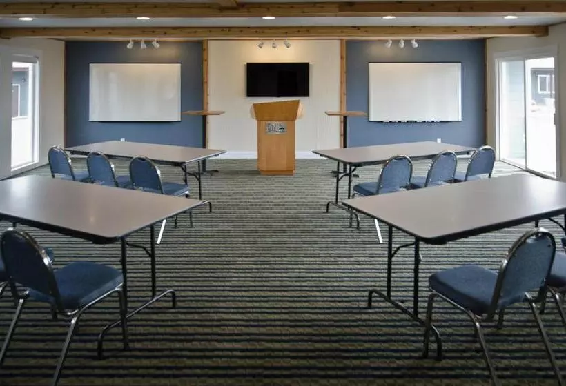 Lomakeskus Pacific Reef Hotel & Light Show