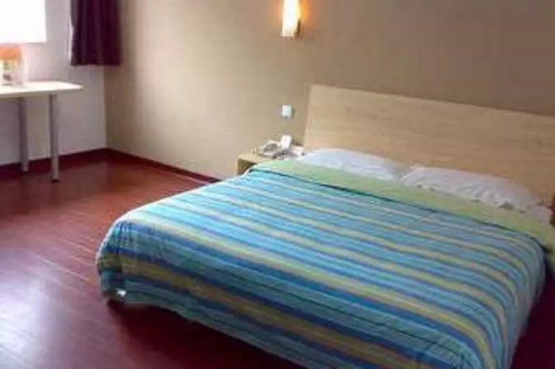 Super 8 Hotel Chongqing Shi Qiao Pu