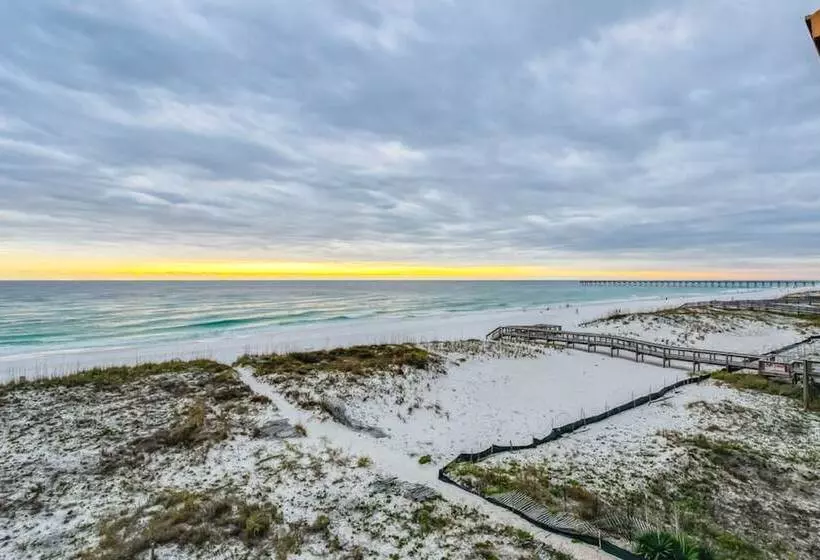 Beach Club Resort Residence And Spa