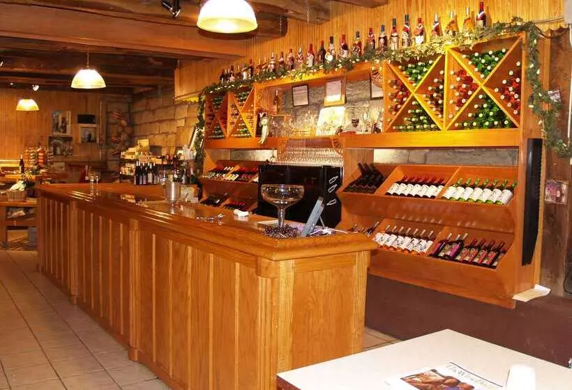 Hampton Inn & Suites Canton