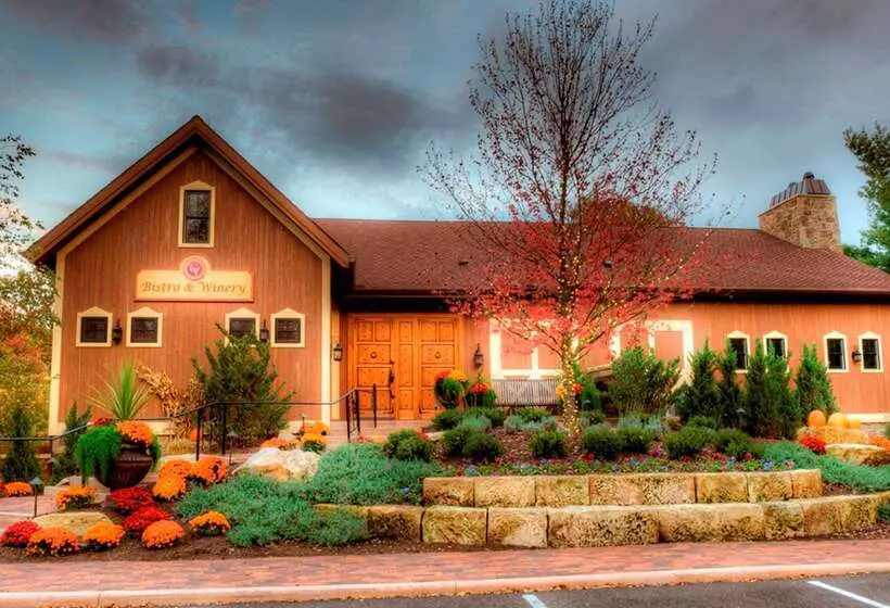 Hampton Inn & Suites Canton