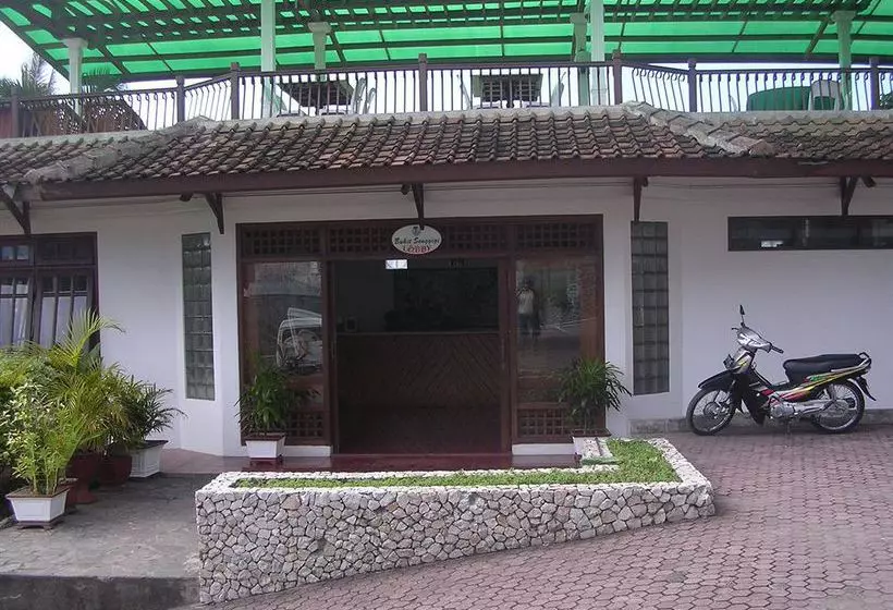 Отель Bukit Senggigi