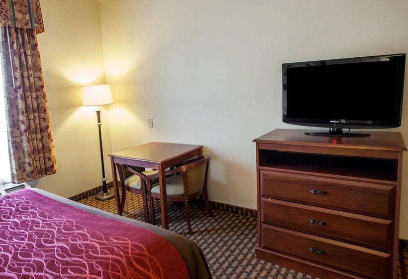 Отель Comfort Inn & Suites Harrisonville