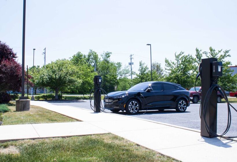 בית מלון כפרי Country Inn & Suites By Radisson, Carlisle, Pa