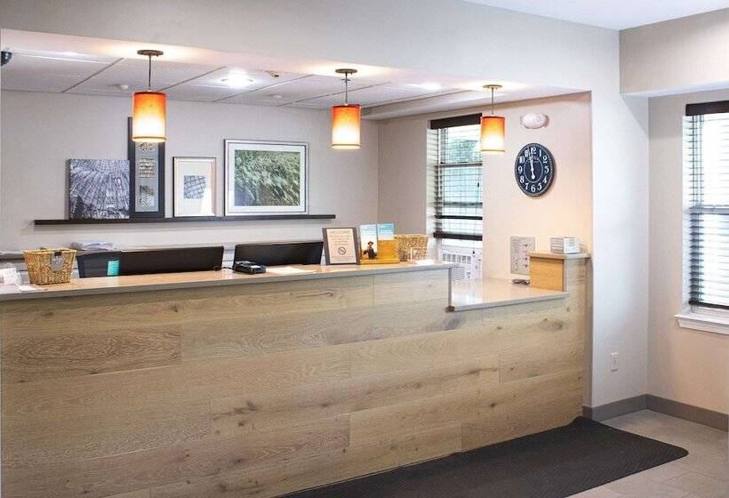 בית מלון כפרי Country Inn & Suites By Radisson, Carlisle, Pa