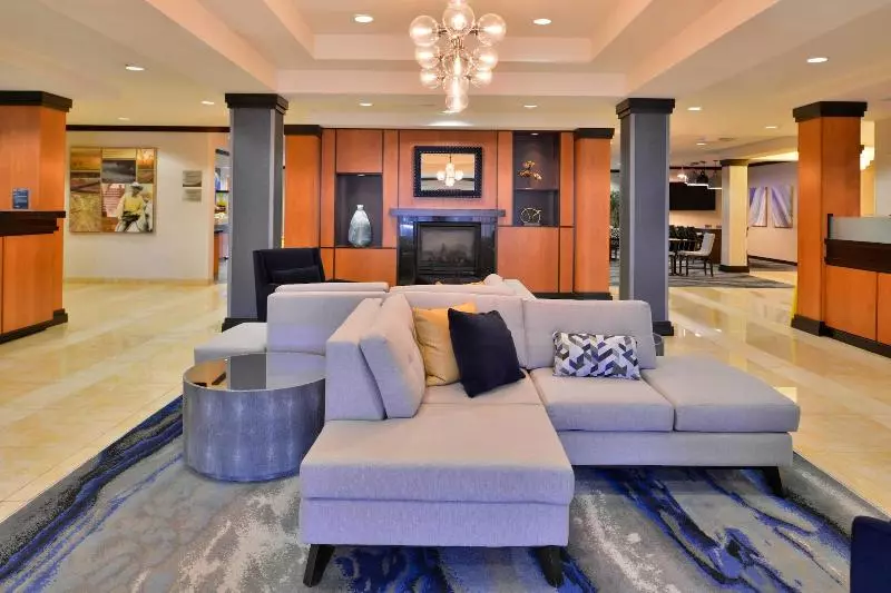 Hotel Fairfield Inn & Suites Raleighdurham Airport/brier Creek