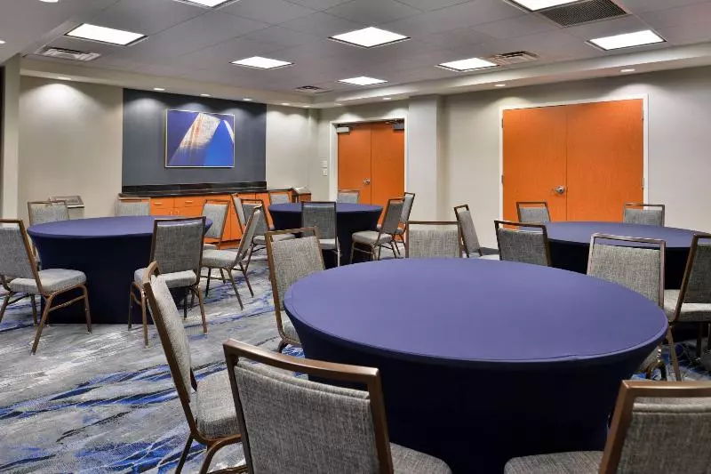 Hotel Fairfield Inn & Suites Raleighdurham Airport/brier Creek