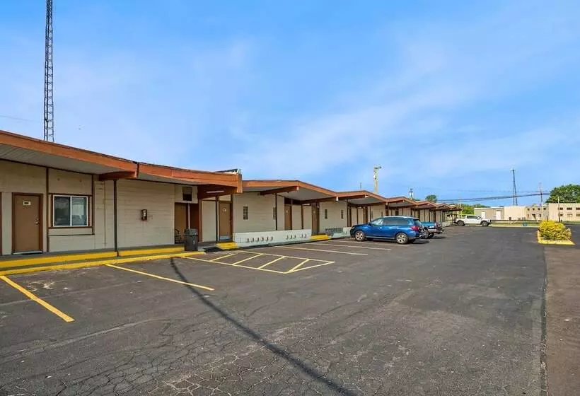 Отель Great Lakes Inn And Suites