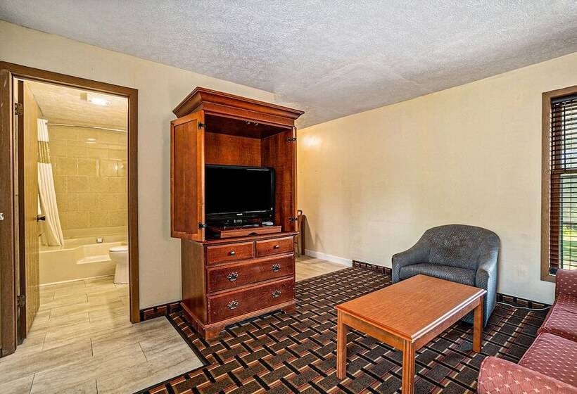 ホテル Great Lakes Inn And Suites