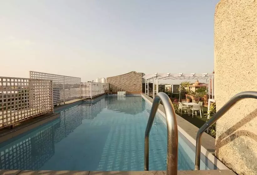 هتل Green Lotus Airport