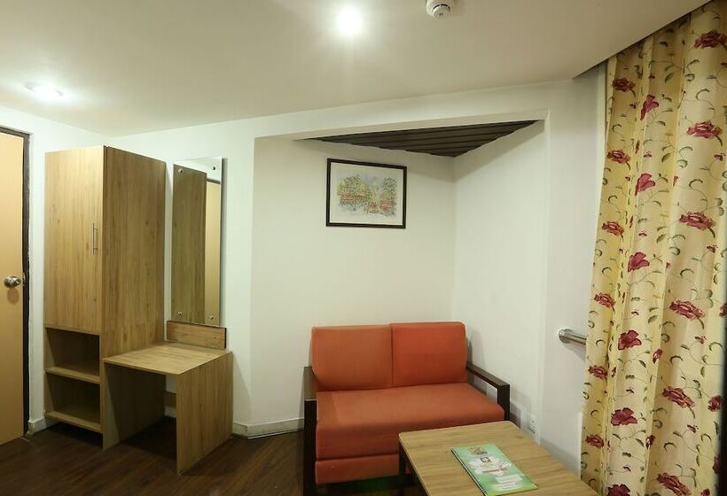 ホテル Green Lotus Airport