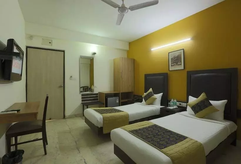 هتل Green Lotus Airport