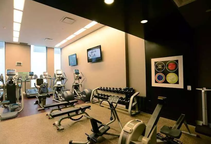 酒店 Hilton Columbus Downtown